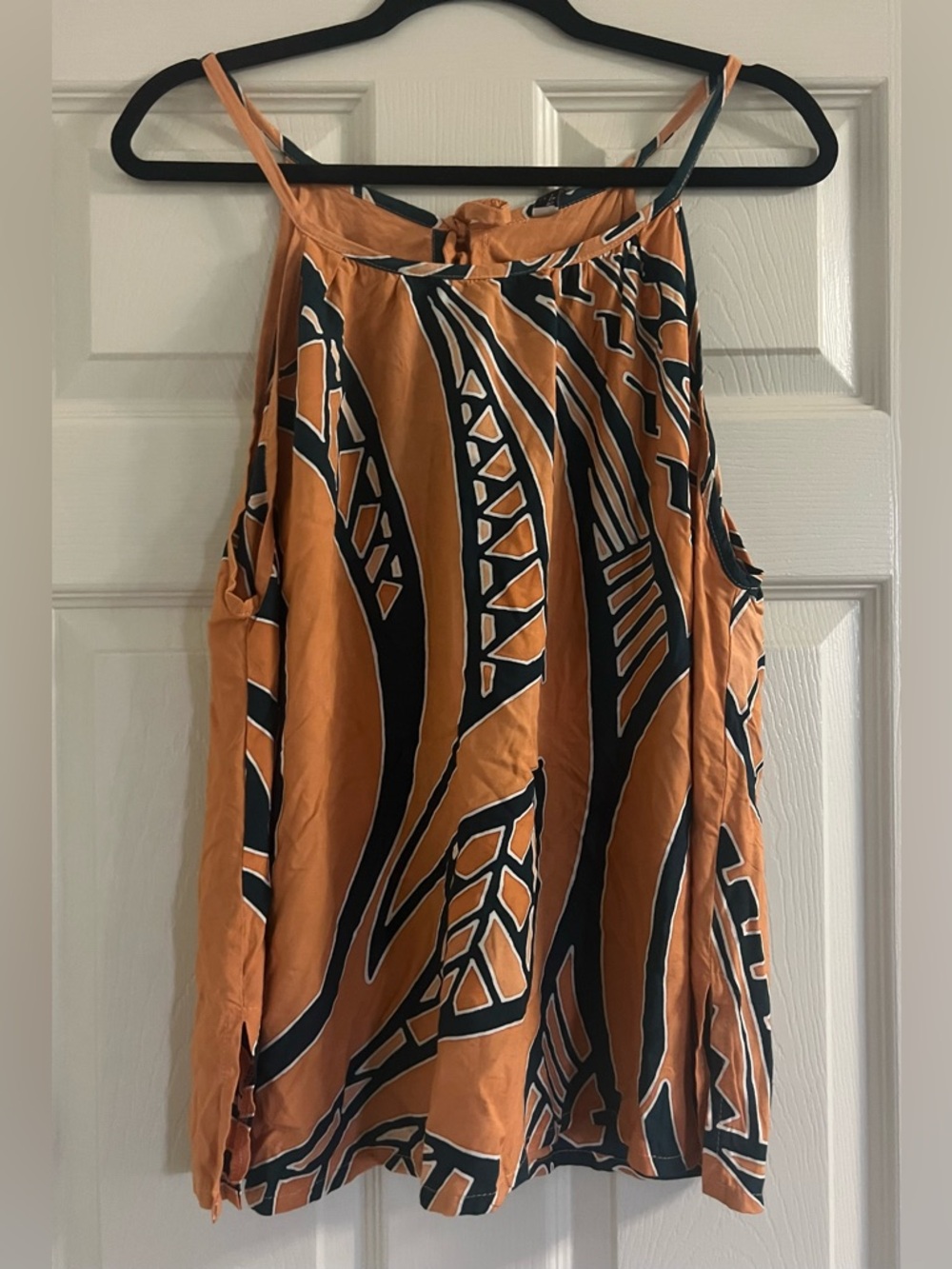 Wahine Toa Design- Tank Top in Rust and Black